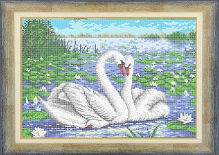 Рисунок на ткани «Лебеди»