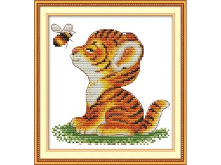 Набор для вышивания «Тигренок и пчела» Набор для вышивания «Тигренок и пчела»