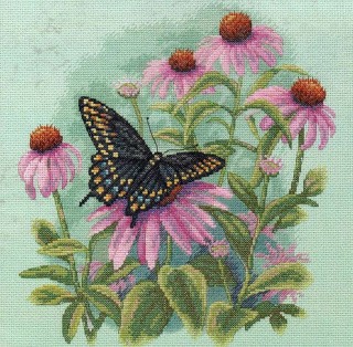Набор для вышивания «Бабочка и ромашки»