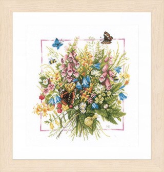 Набор для вышивания «Бабочки с цветами»