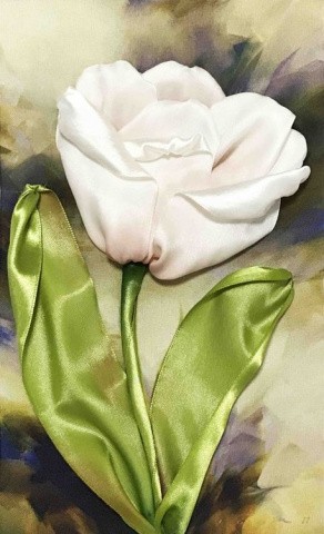 Вышивка лентами «Белый тюльпан»
