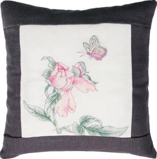 Набор для вышивания «Подушка. Цветок и бабочка»