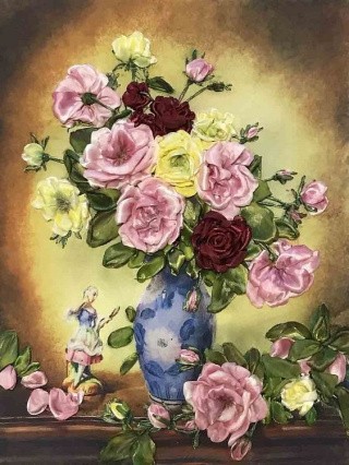 Вышивка лентами «Розы в голубой вазе»