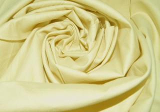 Ткань сатин гл/крашеный, 5 м, ширина 220 см, 120 г/м², 100% хлопок, цвет: нежно-желтый, TBY