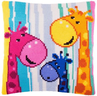Набор для вышивания подушки «Жирафы», лицевая сторона, Чарівниця