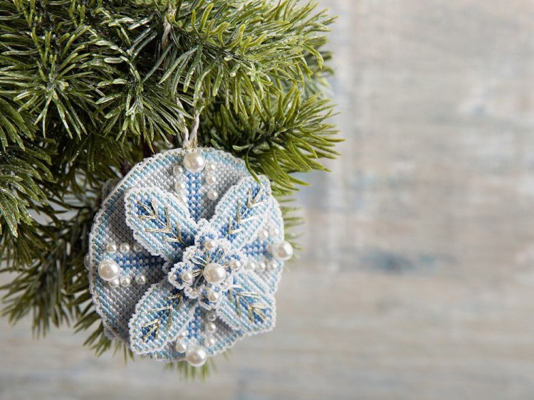 Набор для вышивания «Новогодняя игрушка. Голубой шар» — картинка 6