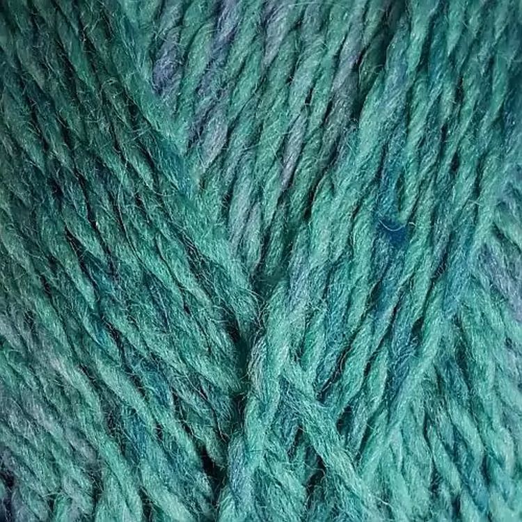 Пряжа Пехорка Радужный стиль (1140), мулине изумруд, 5 шт. по 100 г — картинка 2