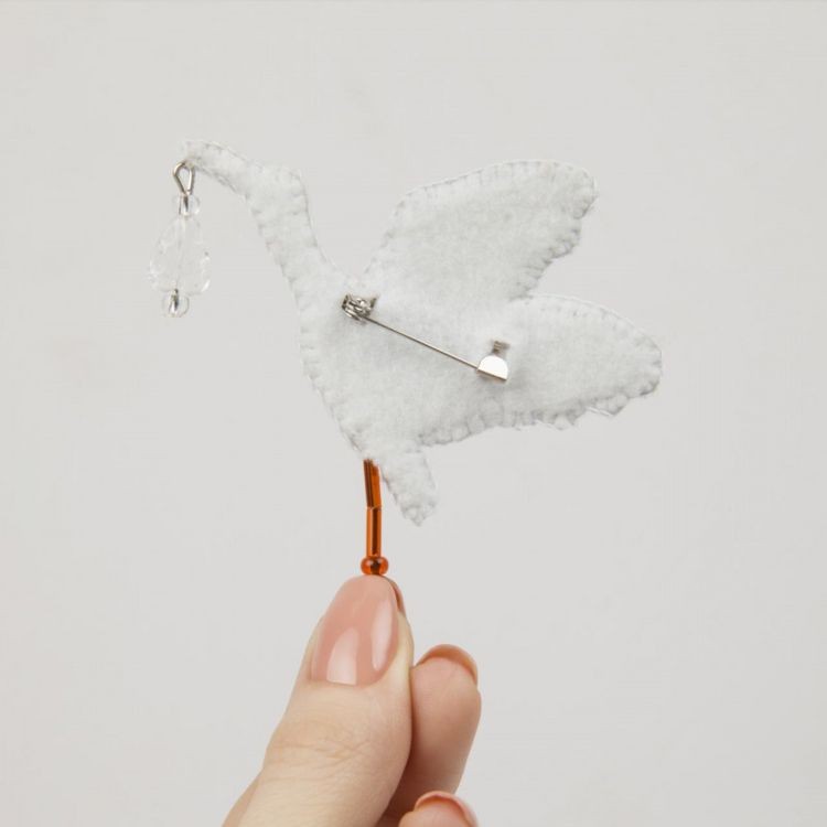 Набор вышивки бисером «Брошь. Аист» — картинка 3