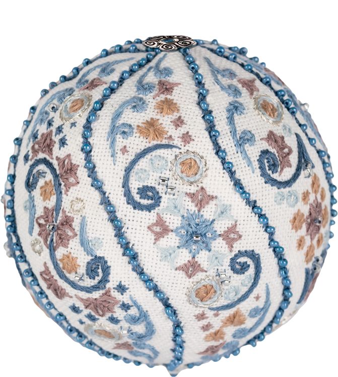 Набор для вышивания «Новогодняя игрушка. Морозные узоры» — картинка 2