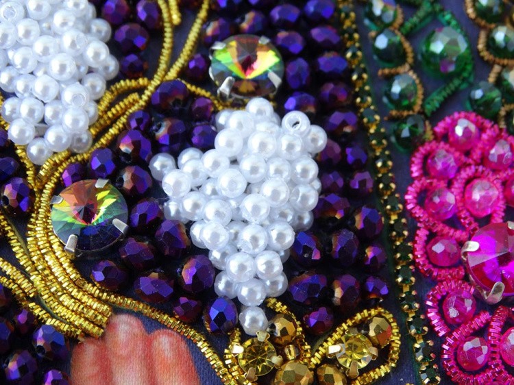 Набор для вышивания хрустальными камнями «Спас Лоза истинная» маленькая (акриловый жемчуг) — картинка 3