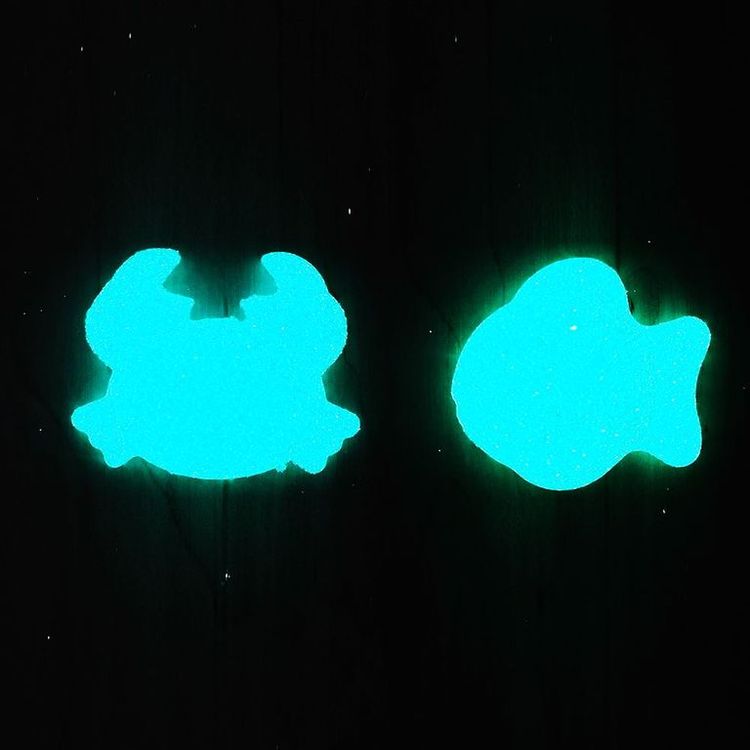 Космический пластичный песок набор «Морской мир» 3 кг светящийся в темноте зелёным цветом — картинка 5