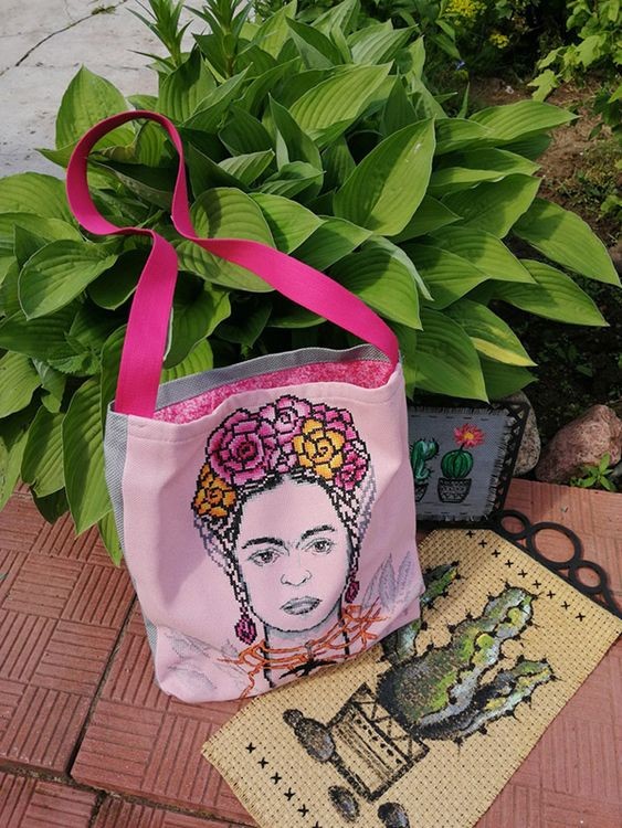 Набор для вышивания «Сумка. Фрида» — картинка 2