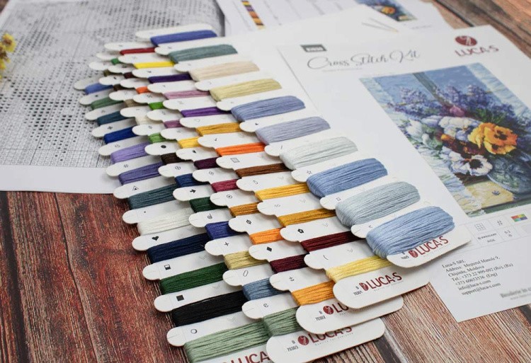 Набор для вышивания «Букет с анютиными глазками» — картинка 4