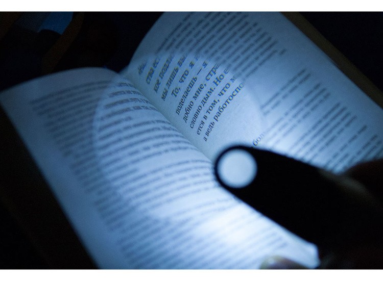 Лупа ручная 2х/6х с LED-подсветкой — картинка 5