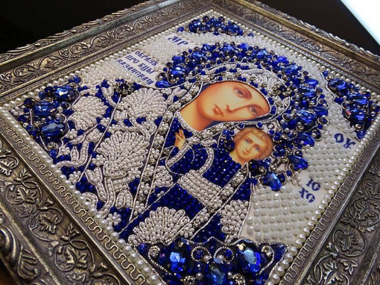 Набор вышивки хрустальными камнями «Казанская» (синяя) — картинка 4