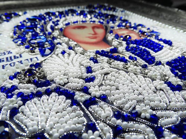 Набор вышивки хрустальными камнями «Казанская» (синяя) — картинка 14