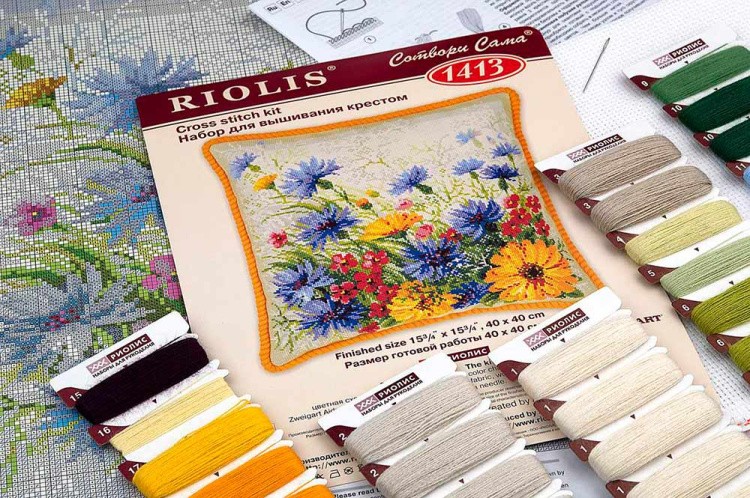 Набор для вышивания «Подушка. Мавританский газон» — картинка 3