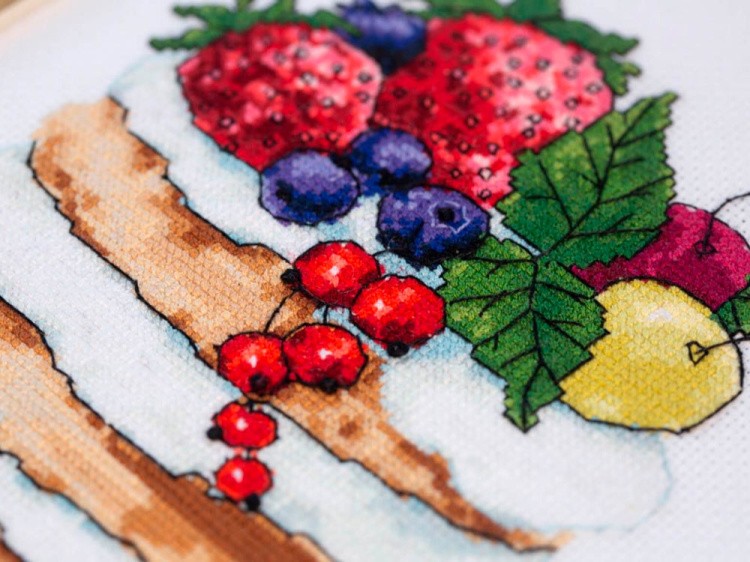 Набор для вышивания «Ягодное пирожное» — картинка 3