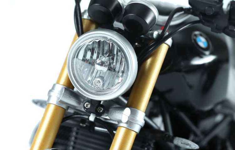 Сборная модель мотоцикла «BMW R nineT (Pre-colored Edition)», пластик, масштаб 1:9, MENG — картинка 4