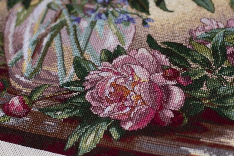 Набор для вышивания «Ваза с пионами» — картинка 3