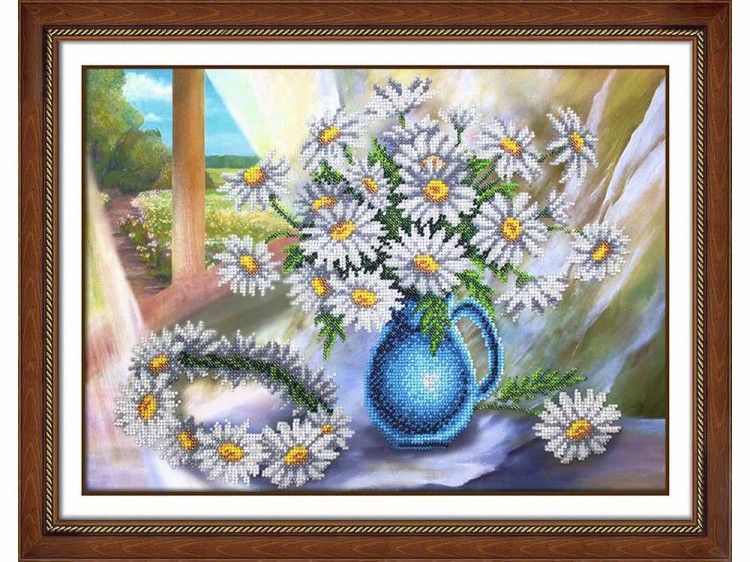 Набор вышивки бисером «Ромашки и венок» — картинка 2