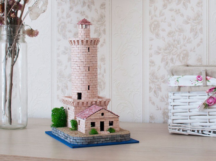 Конструктор из кирпичиков «Маяк (со светом)» — картинка 4