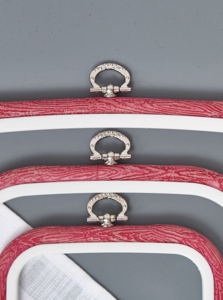 Пяльцы-рамка каучуковые 18х20 см, высота 10 мм, цвет: красный, Nurge — картинка 2