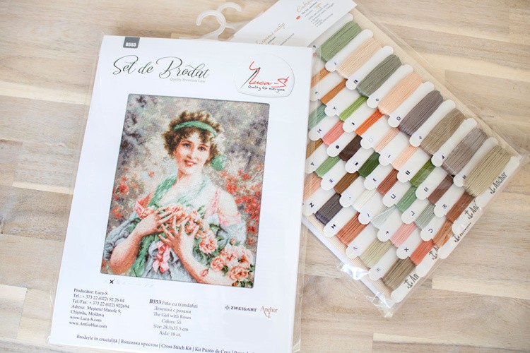 Набор для вышивания «Девушка с розами» — картинка 6