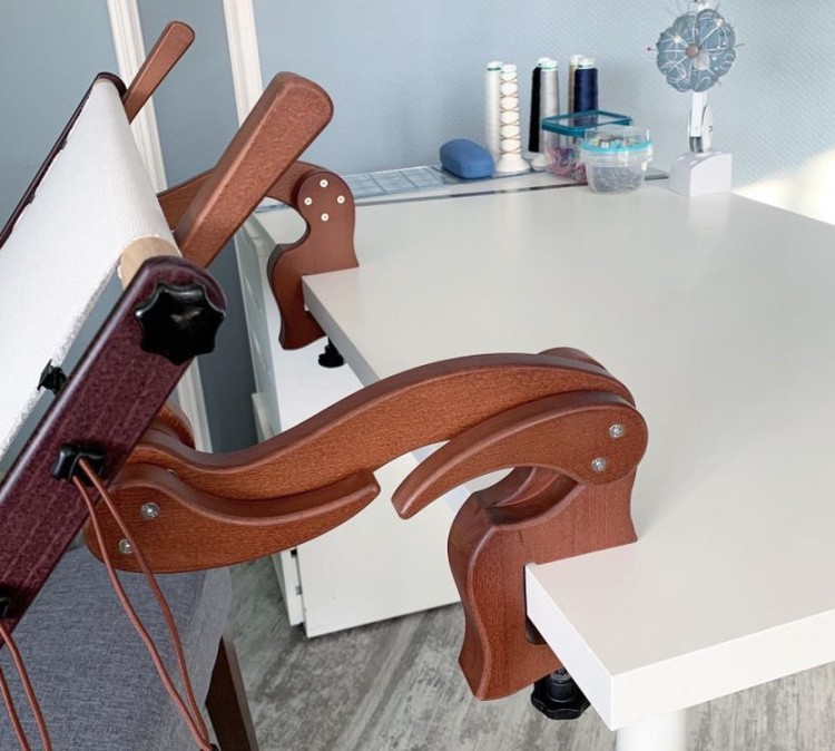 Настольный станок для вышивания «Алеша Попович» с лапками (тик), Дубко — картинка 5