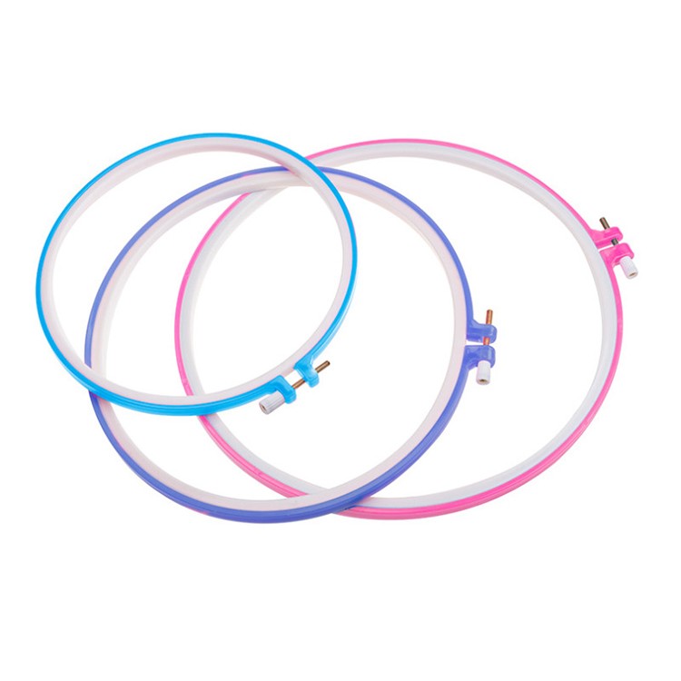 Пяльцы пластиковые набор 3 шт. (D 28 см, 23 см, 19 см) — картинка 3