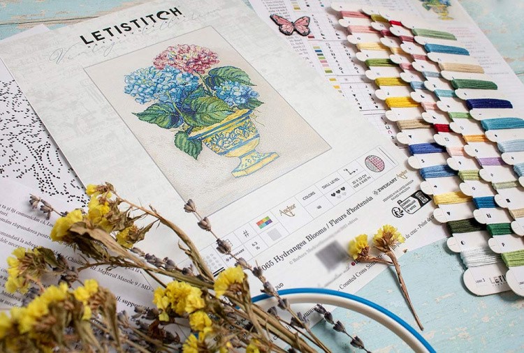 Набор для вышивания «Hydrangea Blooms (Цветы гортензии)» — картинка 5