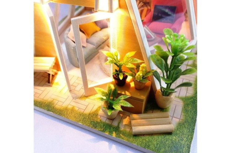 Набор для создания миниатюры (румбокс) «Хижина 21-ого века» (русифицированная версия) — картинка 3