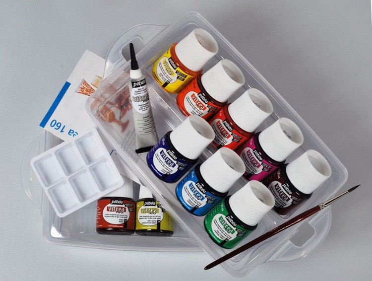 Набор красок по фарфору и керамике под обжиг с аксессуарами Porcelaine 150 — картинка 2