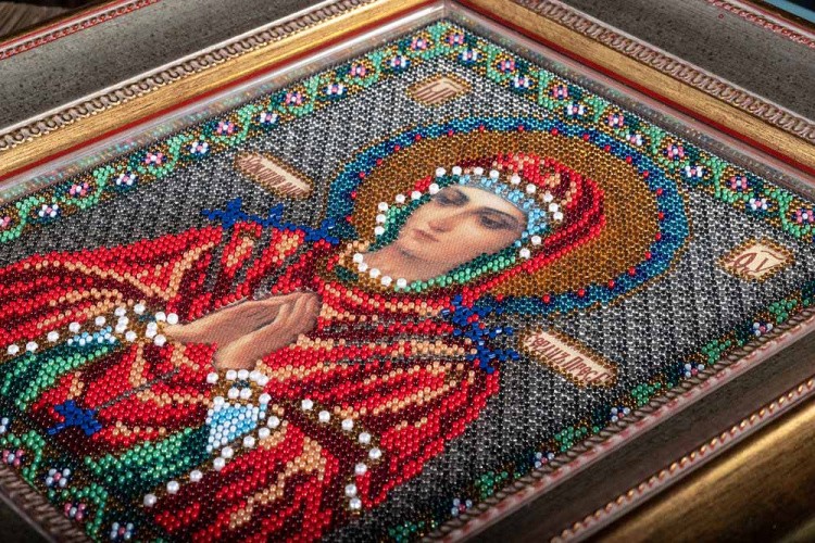 Набор вышивки бисером «Богородица Умягчение злых сердец» — картинка 3