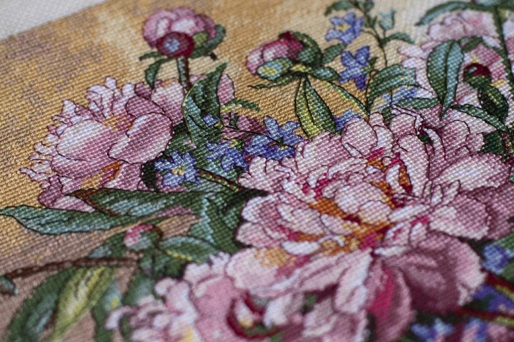 Набор для вышивания «Ваза с пионами» — картинка 4