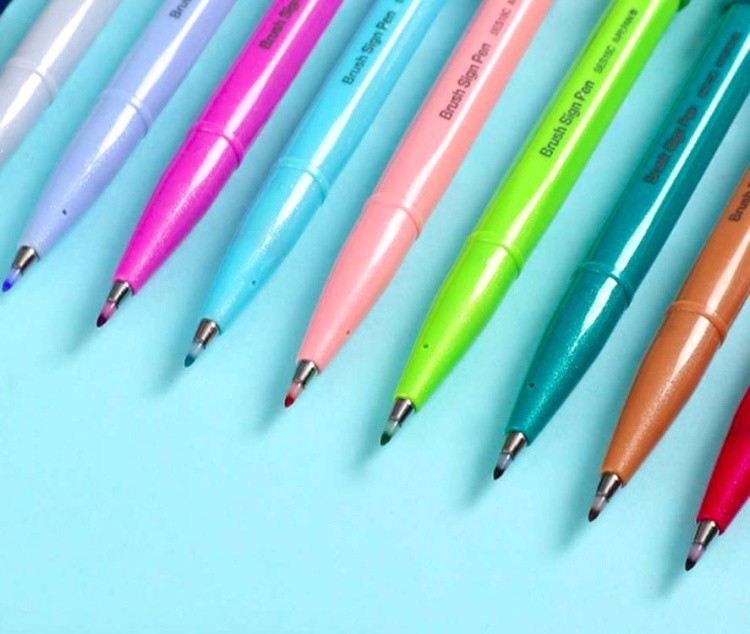 Фломастер-кисть Brush Sign Pen, 2 мм, цвет: темно-синий, Pentel — картинка 7