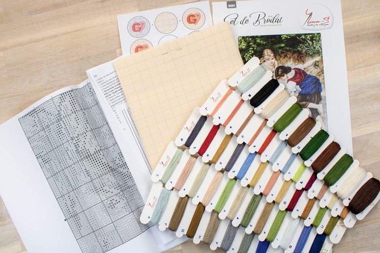 Набор для вышивания «У Фонтана» — картинка 7