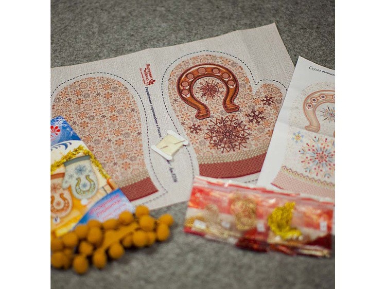 Набор для вышивания «Варежка. Северное сияние» — картинка 2