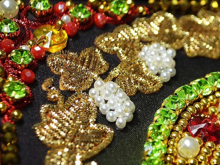 Набор вышивки хрустальными камнями «Святой Пантелеймон» — картинка 6