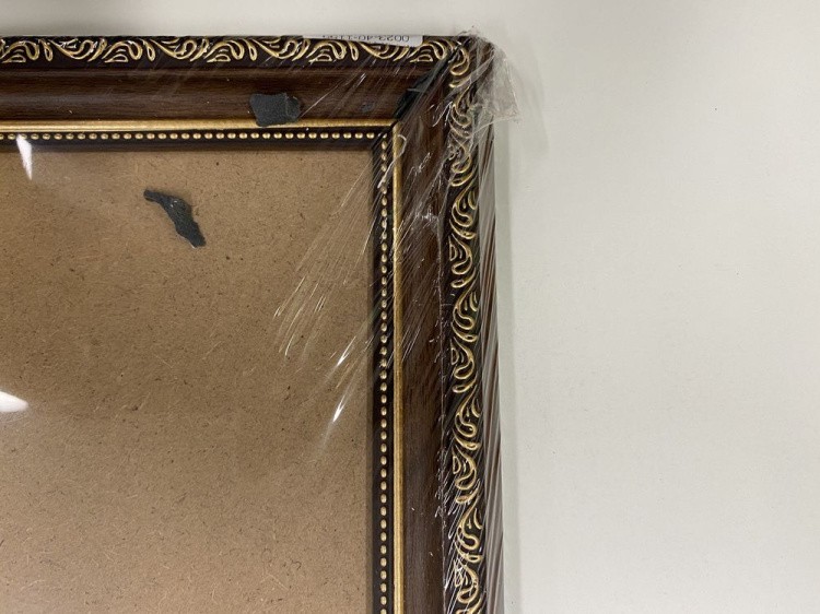 УЦЕНКА. Рамка без стекла для картин «Dorothy» (немного отколот один угол) — картинка 3