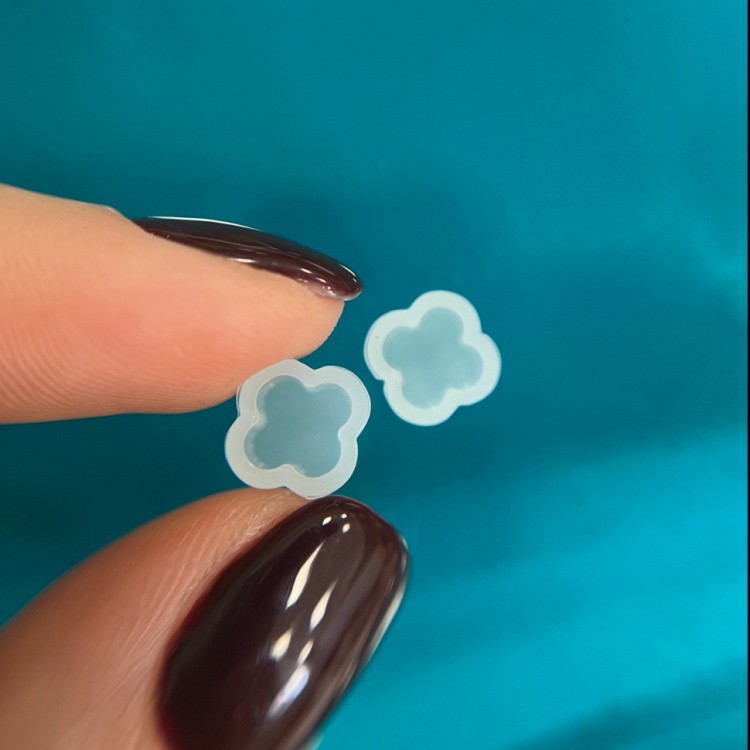 Силиконовый молд для сережек-гвоздиков «цветок», 2 шт. — картинка 2