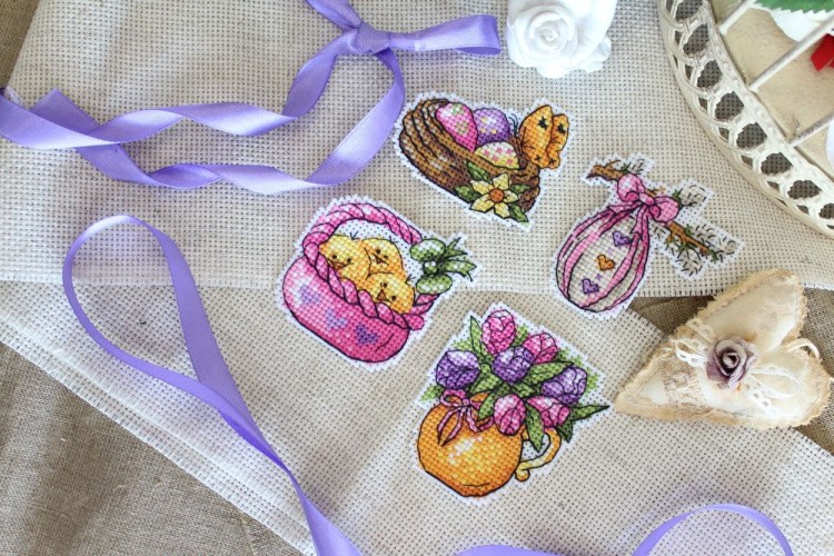 Набор для вышивания «Цыплята и верба. Магниты вышивка на пластиковой канве» — картинка 2