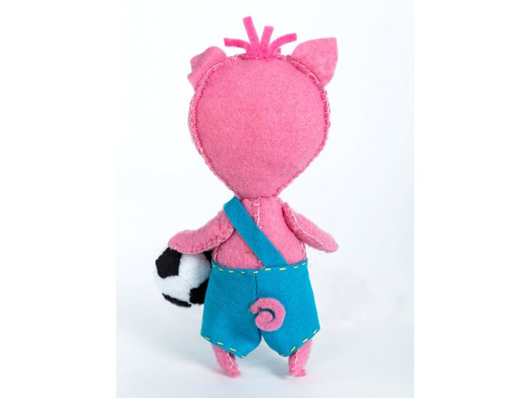 Набор для шитья «Поросенок-футболист» — картинка 2