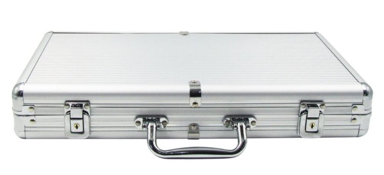 Покерный набор Royal Flush, 300 фишек, 11,5 г, с номиналом, в алюминиевом чемодане — картинка 2