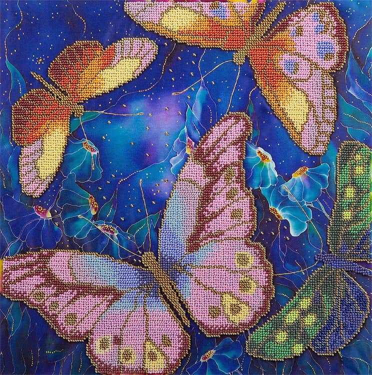 Набор для вышивания «Бабочки в ночных цветах»