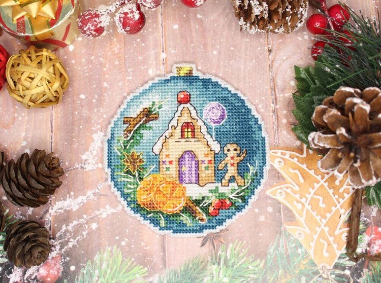 Набор для вышивания «Елочная игрушка. Пряничный домик» — картинка 2