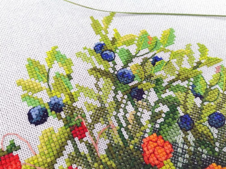 Набор для вышивания «Ягодный букет» — картинка 4