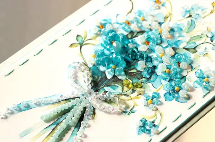 Набор для вышивания хрустальными бусинами открытка-конверт «Незабудки» — картинка 2