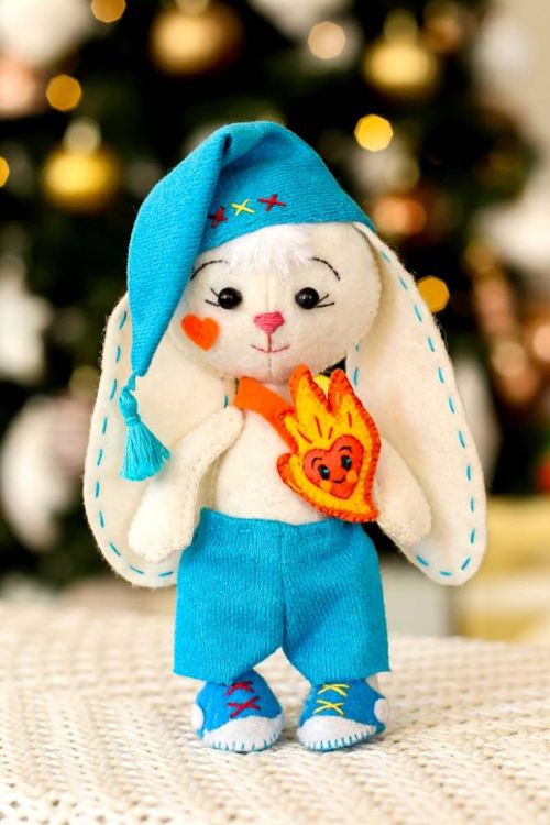 Набор для шитья «Зайчик Огонёк» — картинка 5