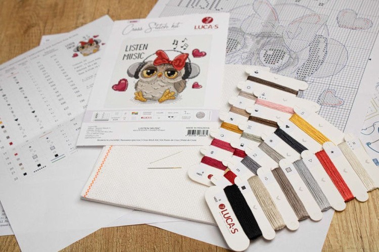 Набор для вышивания «Слушает музыку» — картинка 4